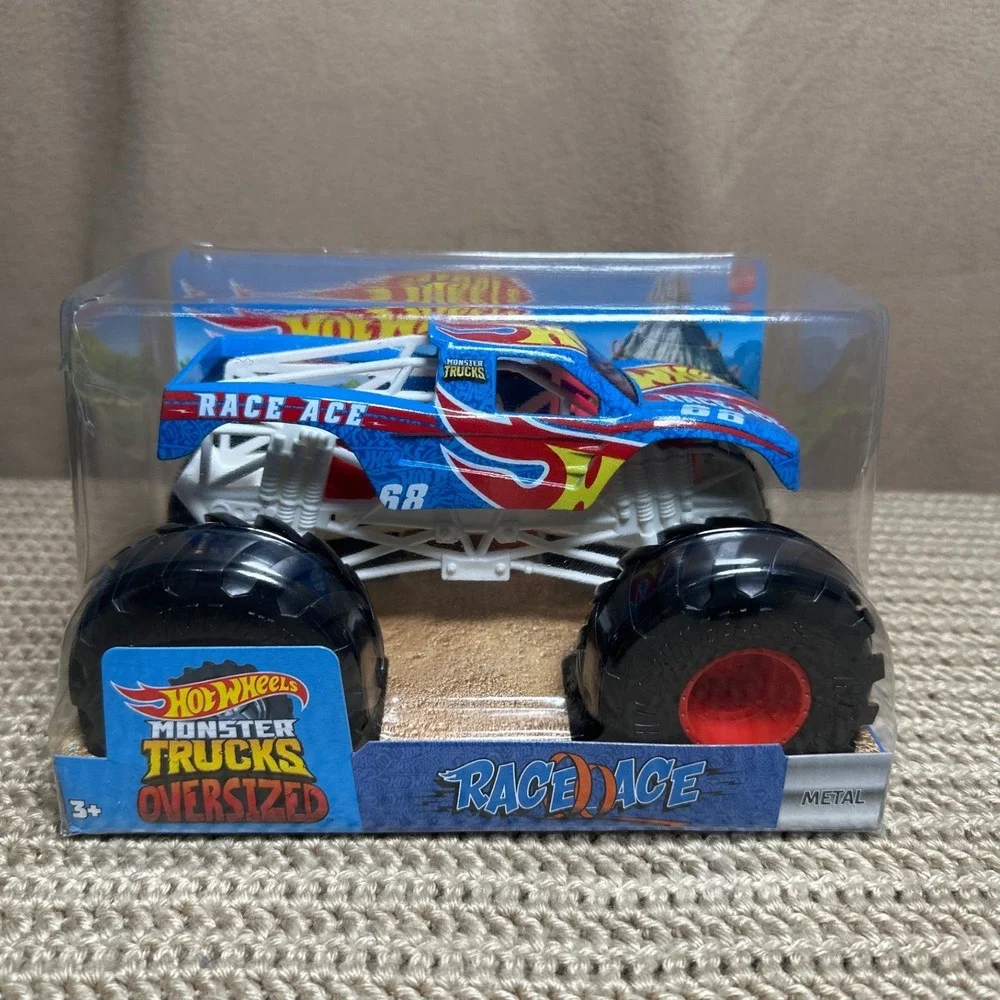 Hot Wheels Monster Trucks Oversized Race Ace Blue Red 1:24 Scale Die-Cast GTJ37